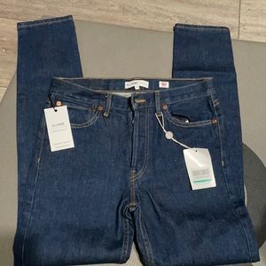 NWT RE/DONE straight skinny dark denim jeans.